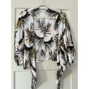 O'Neill Women's White Floral Short Sleeve Wrap Blouse Top Size Small